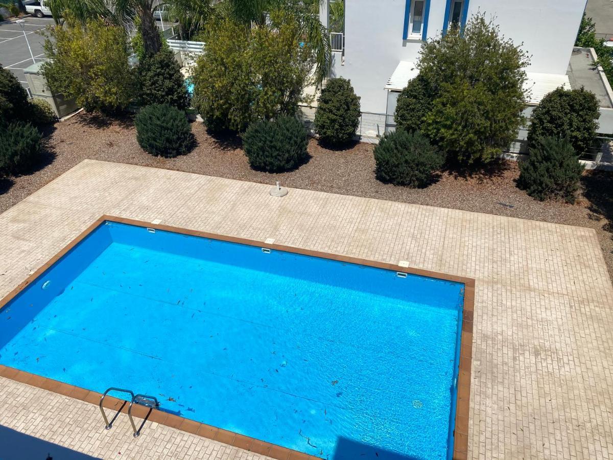 Konnos Flat Apartment Протарас Екстериор снимка