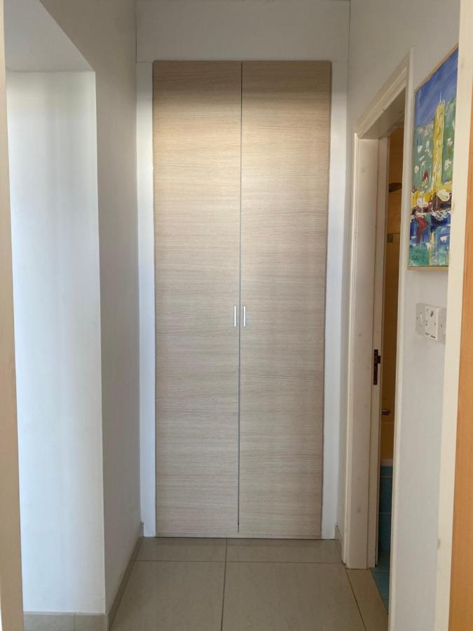 Konnos Flat Apartment Протарас Екстериор снимка